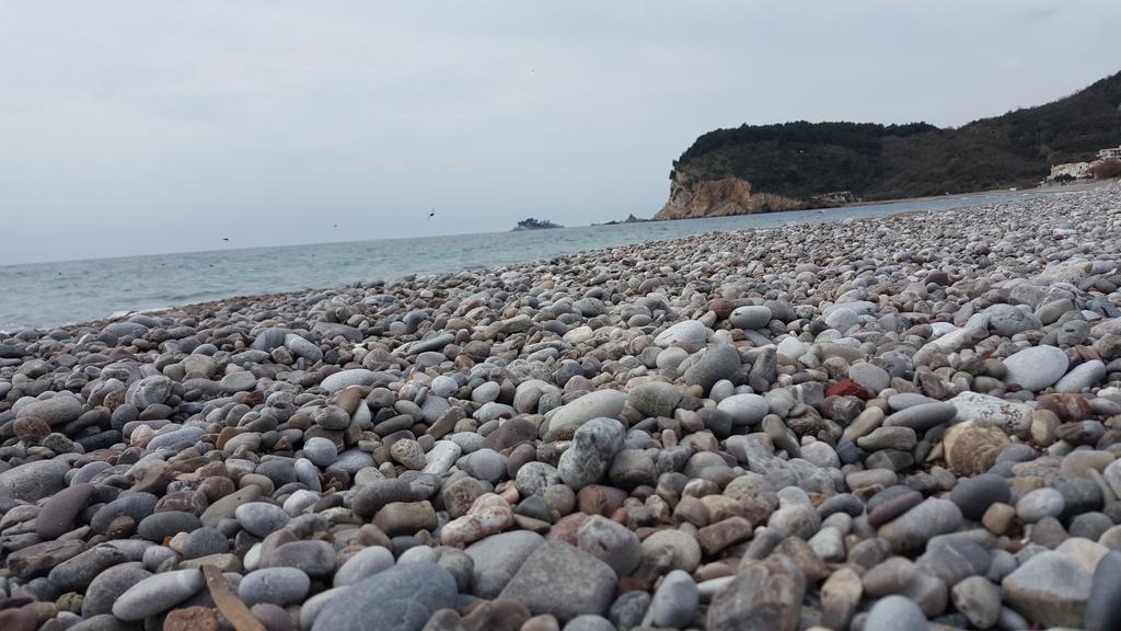 Buljarica Bay Apartments Petrovac Екстер'єр фото