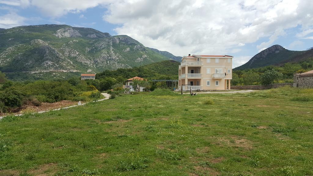Buljarica Bay Apartments Petrovac Екстер'єр фото